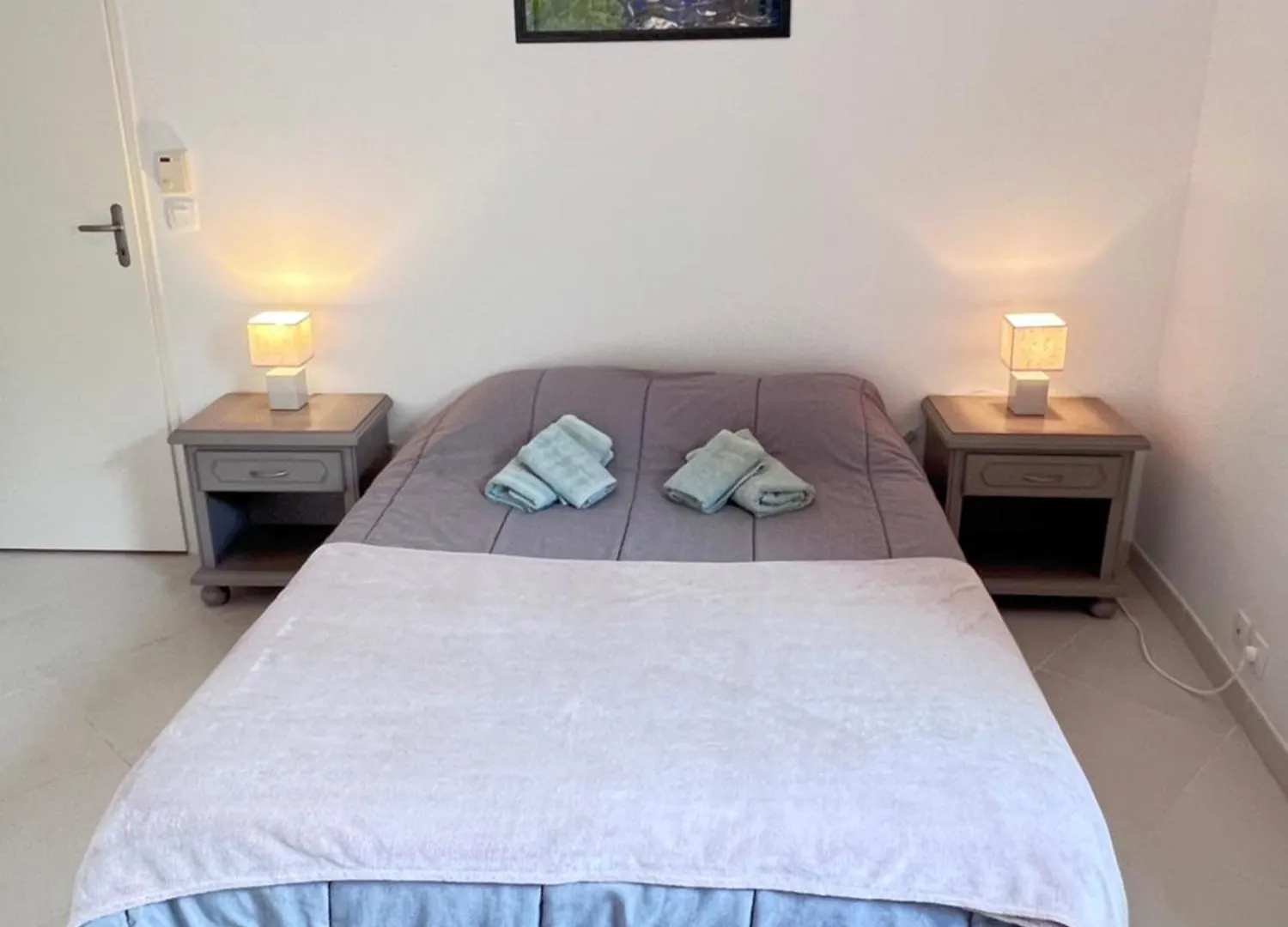 Apartment Figuerolles Moderne T3-300M Mer-Plage-Port-Parking-3 Etoiles La Ciotat France
