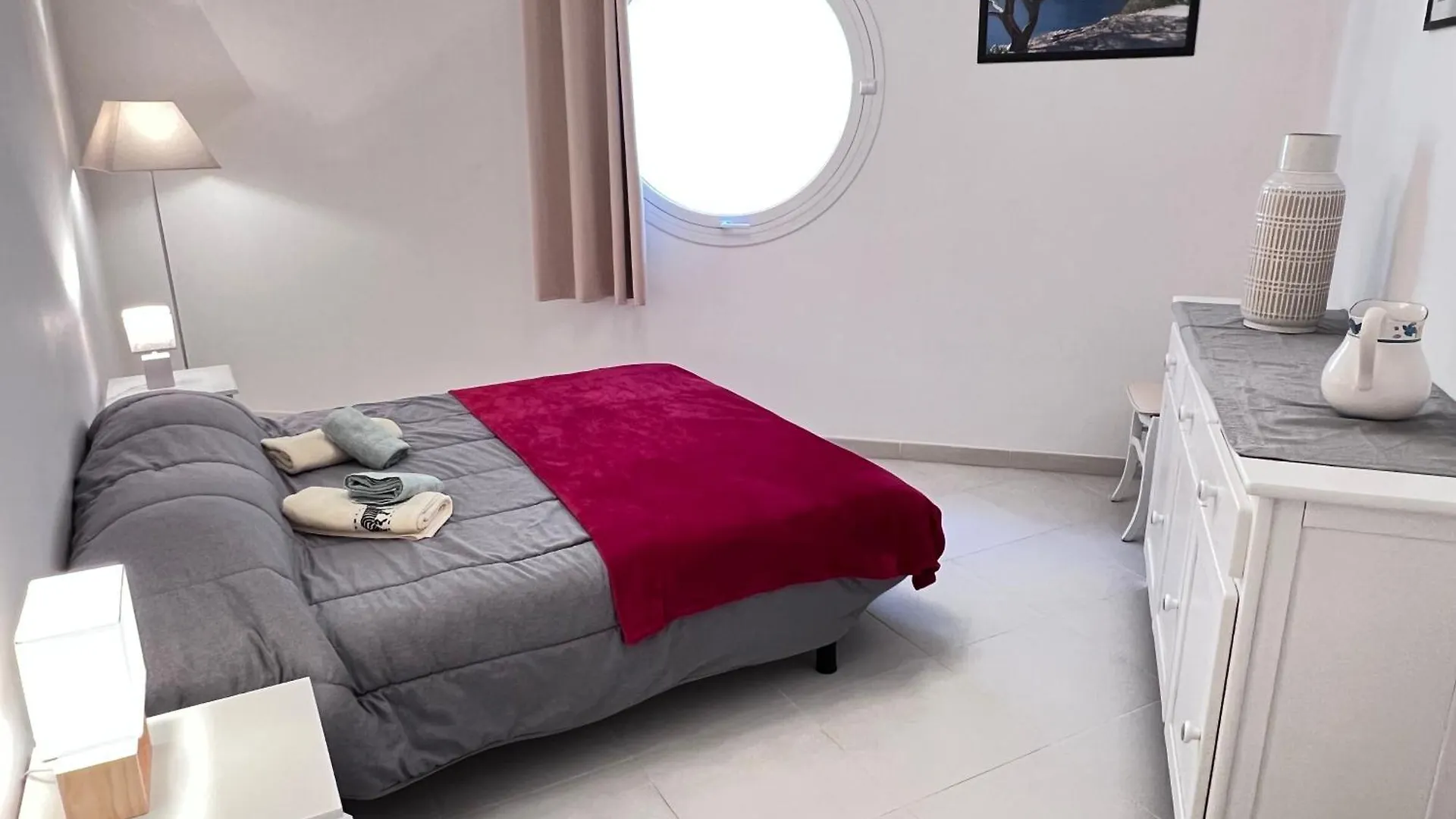 Figuerolles Moderne T3-300M Mer-Plage-Port-Parking-3 Etoiles La Ciotat Apartment