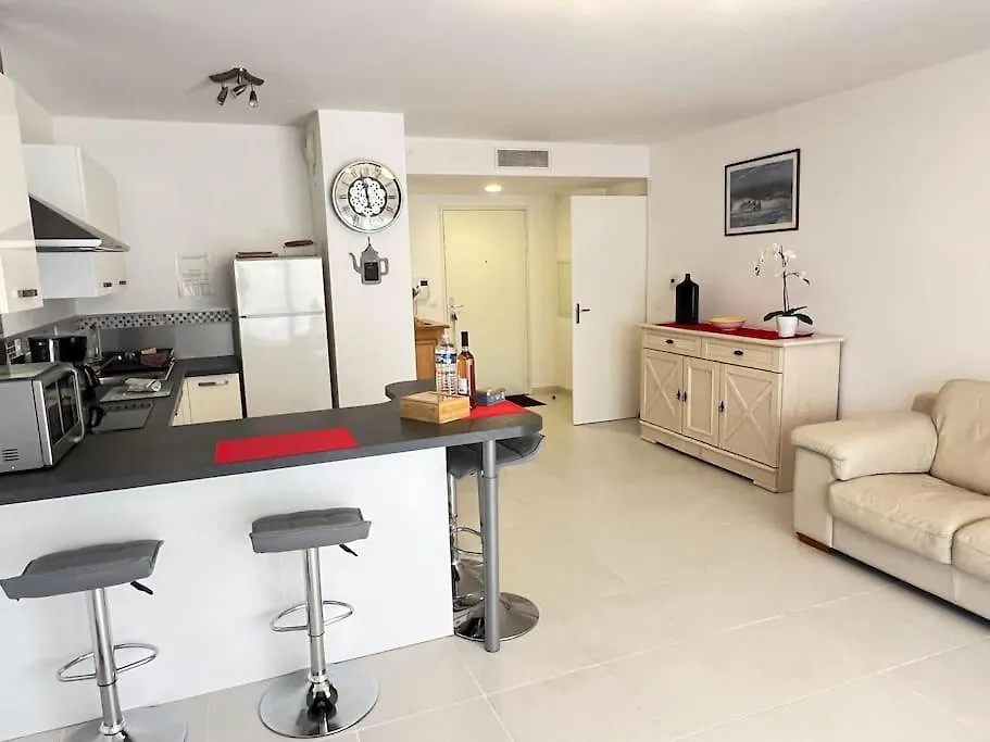 Figuerolles Moderne T3-300M Mer-Plage-Port-Parking-3 Etoiles La Ciotat