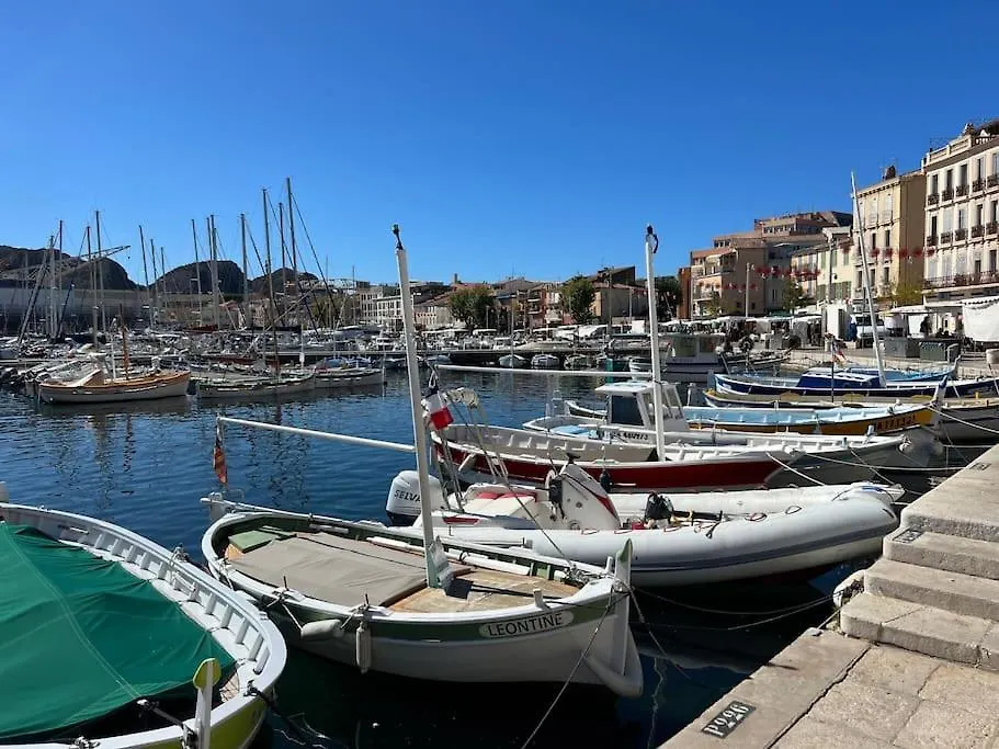 Apartment Figuerolles Moderne T3-300M Mer-Plage-Port-Parking-3 Etoiles France